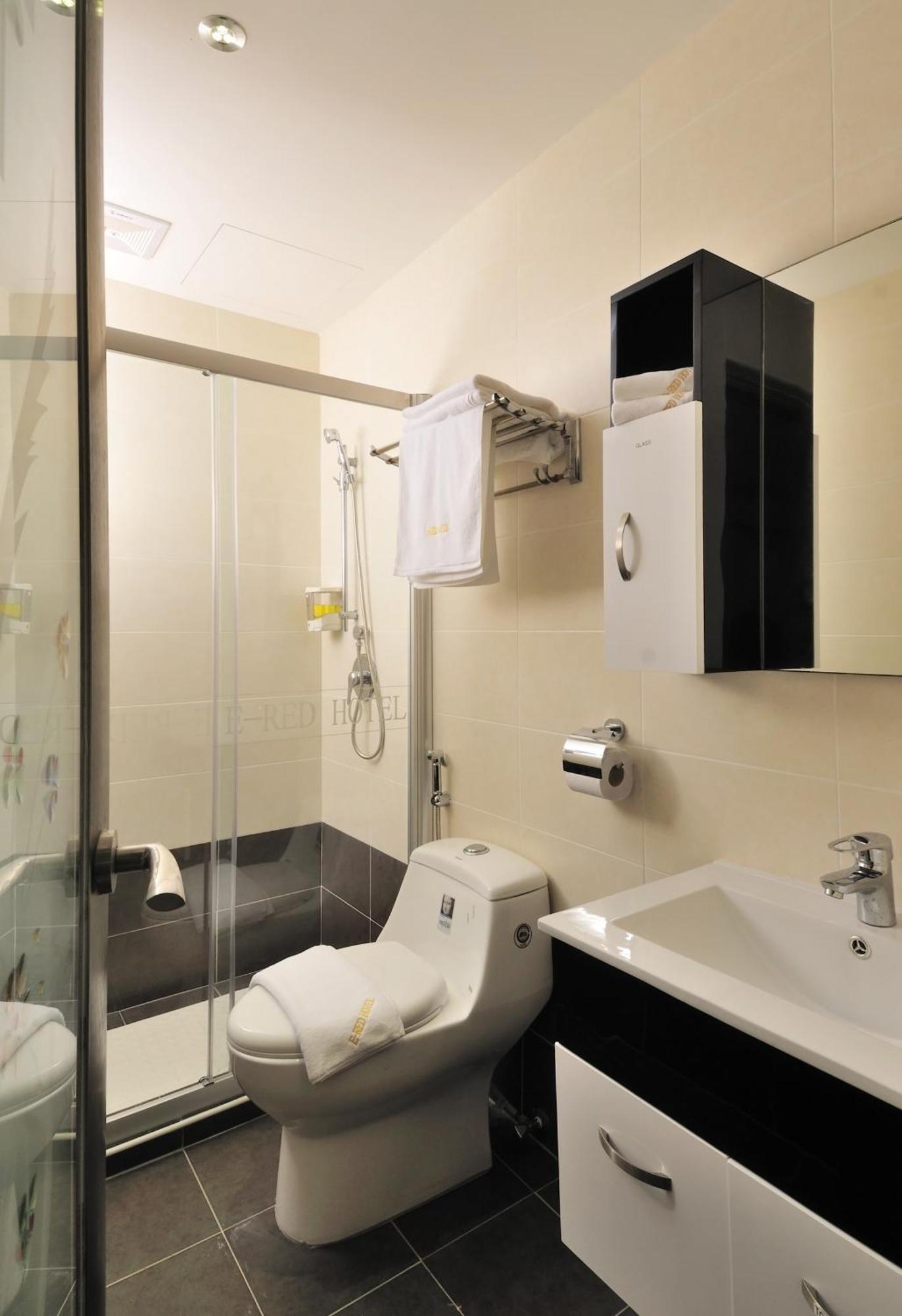 Ernes Hotel Bayu Mutiara Bukit Mertajam Exterior photo